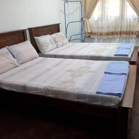 Weerakoon Guest Apartment Hikkaduwa Bagian luar foto